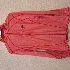Womens Antigua chicago Bulls half zip , size large. Like new